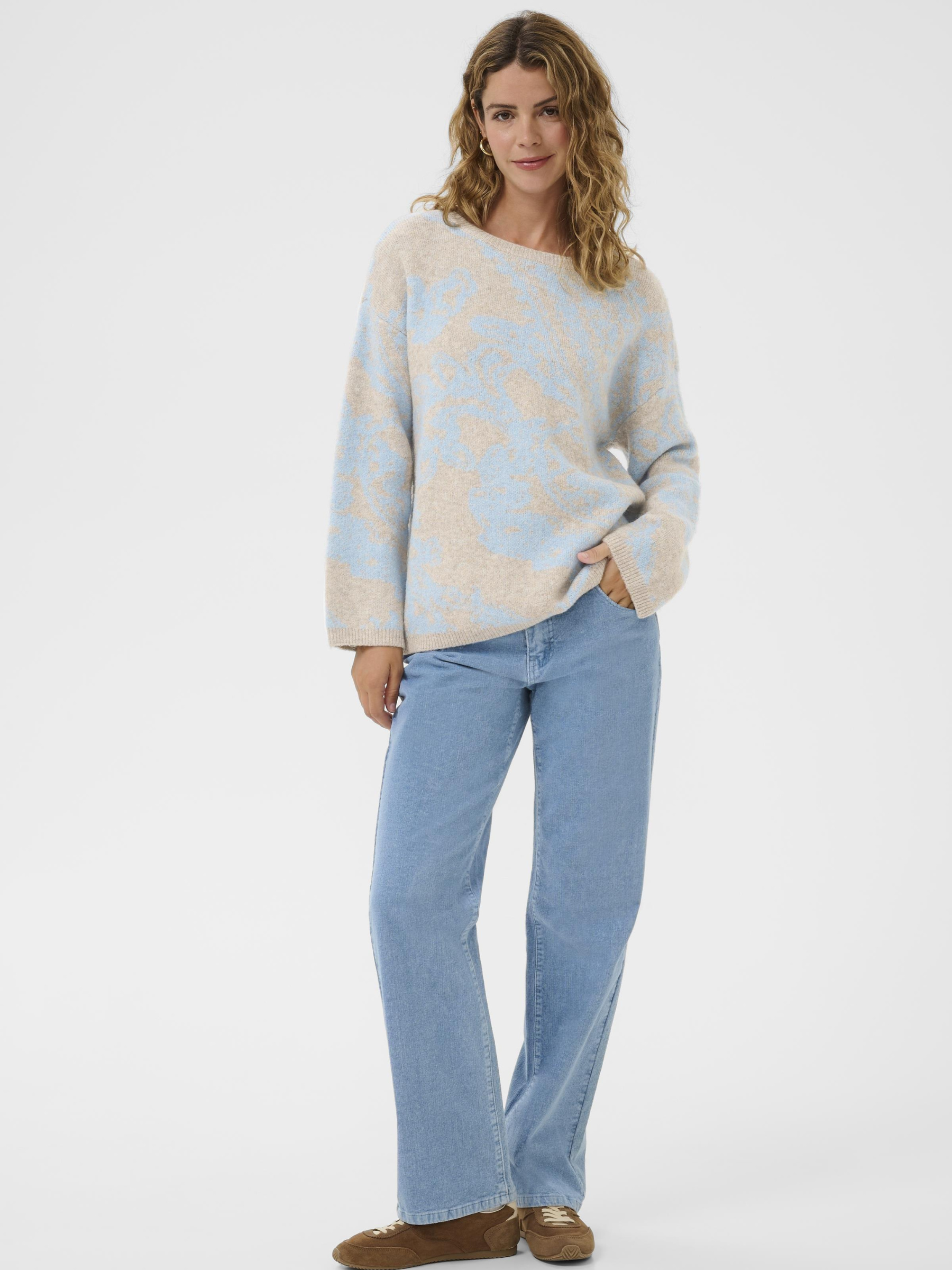 Cream Temikka Knit Pullover women’s loose fit knitted jumper with hip-length cut, styled casually for everyday wear.