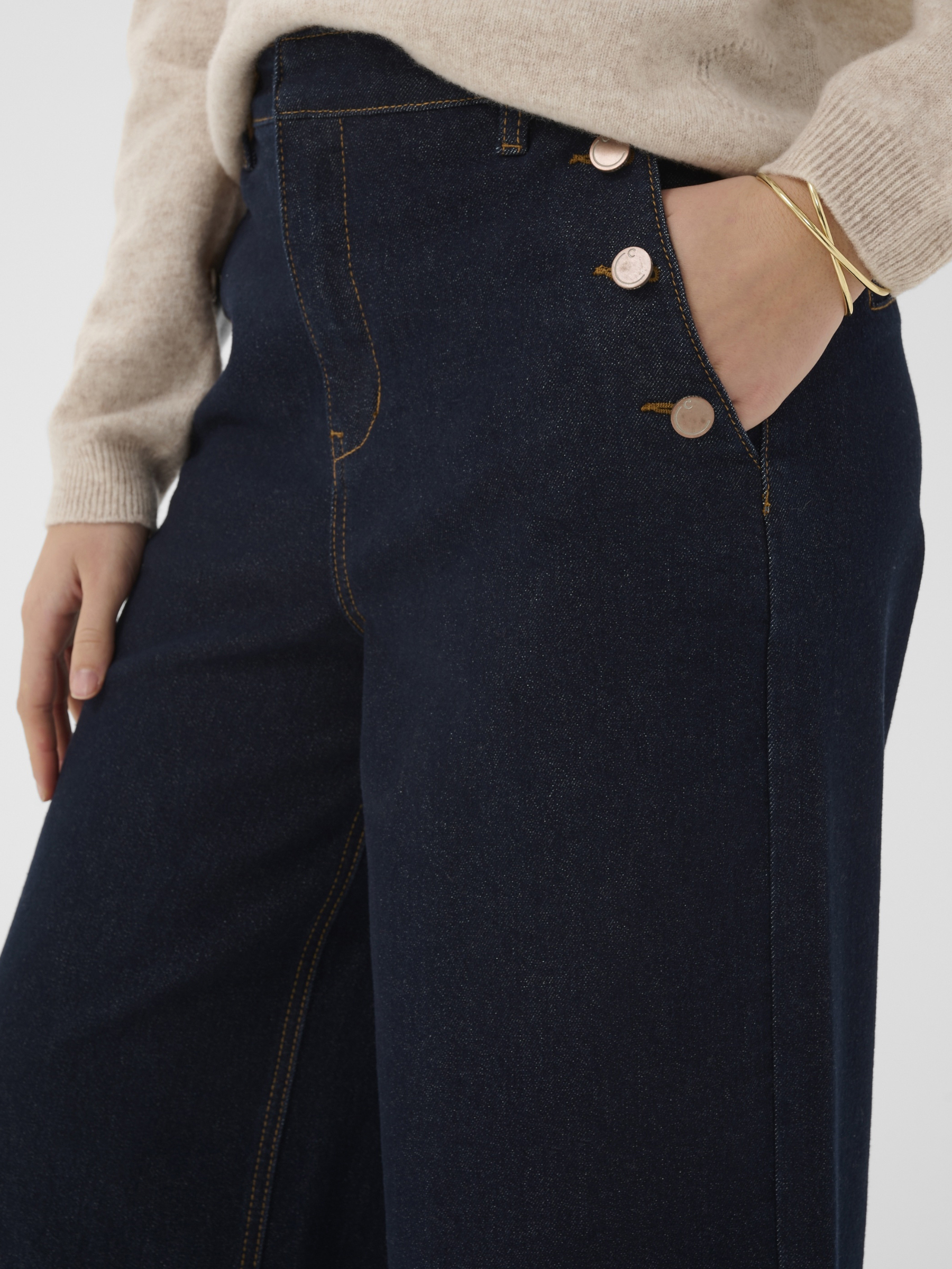 Cream Visti Button Pant full length high waist denim with regular fit silhouette