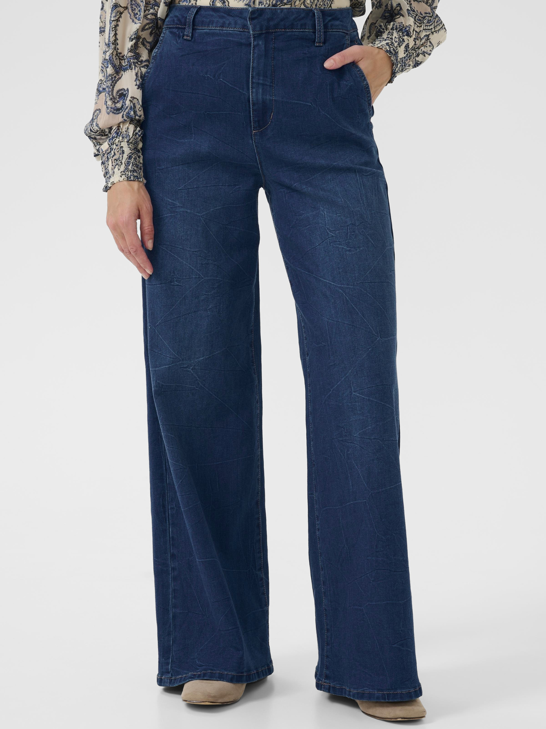 Cream Visti women’s high-waist straight-leg trousers with full-length fit and stretch denim fabric for everyday wear.