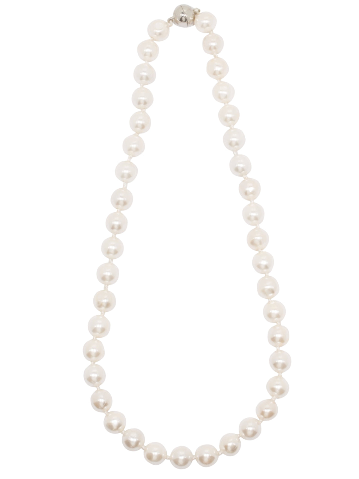 D&X DN1976A Beaded Short Necklace featuring a classic strand of pearl-look beads with a simple clasp fastening.
