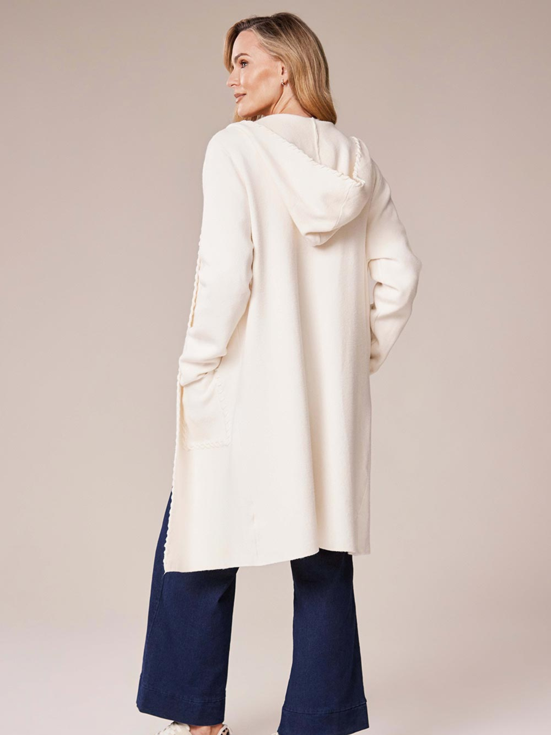 Deck By Decollage 6019 women’s longline open-front cardigan with full-length sleeves in a soft knit.