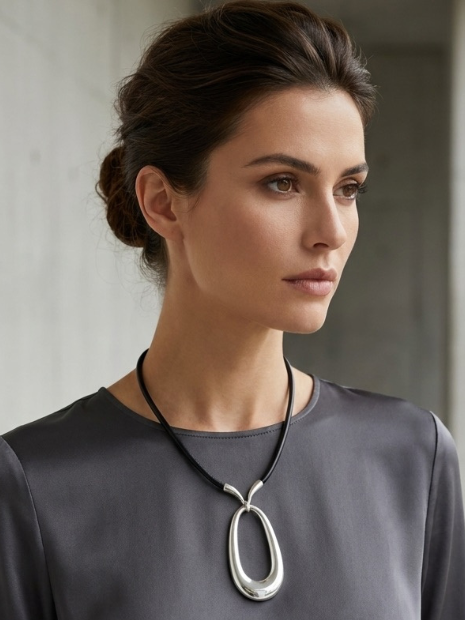 Envy 4800 Pendant Necklace