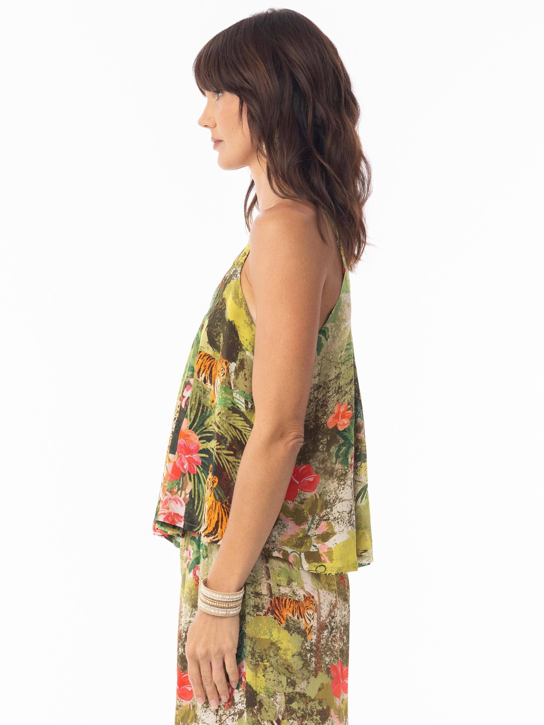 Escape 12261 Cecilia cami top with V-neckline and slim straps in vibrant jungle-inspired print.