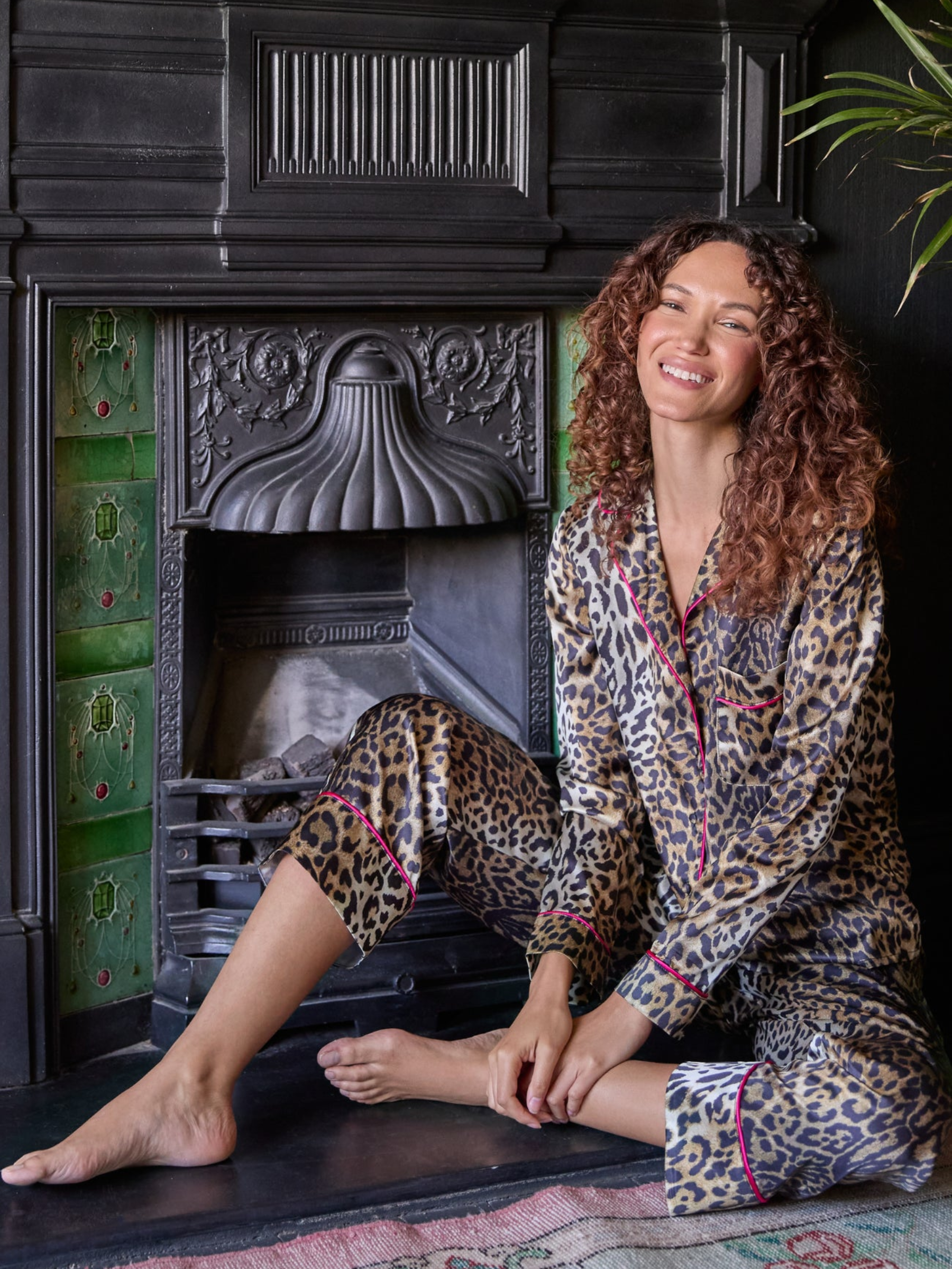 Hope & Ivy SINDY Leopard Pyjamas – women’s satin leopard print pyjama set with pink piping, button-up shirt and matching trousers. Perfect for lounging, gifting or travel.