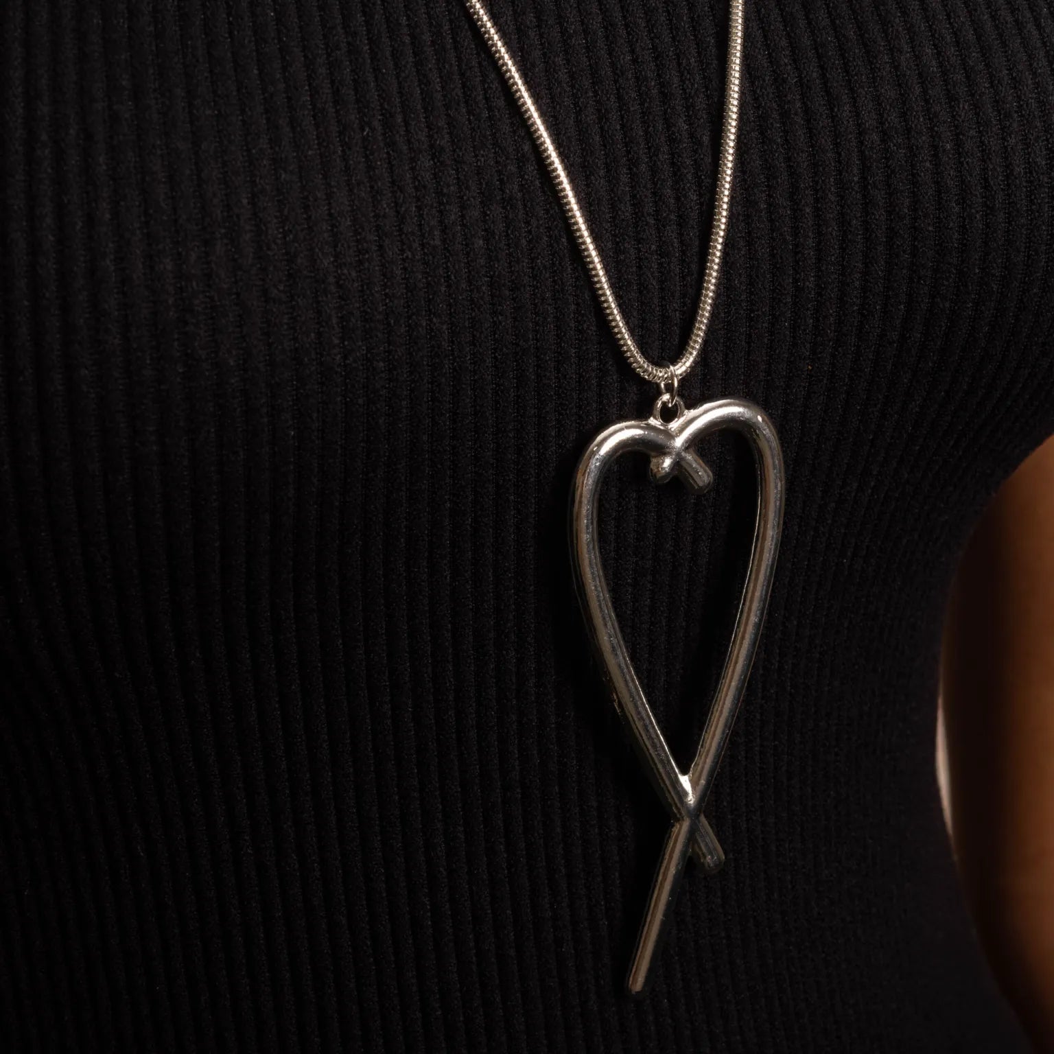 Jess & Lou  - NK325H CROSS HEART