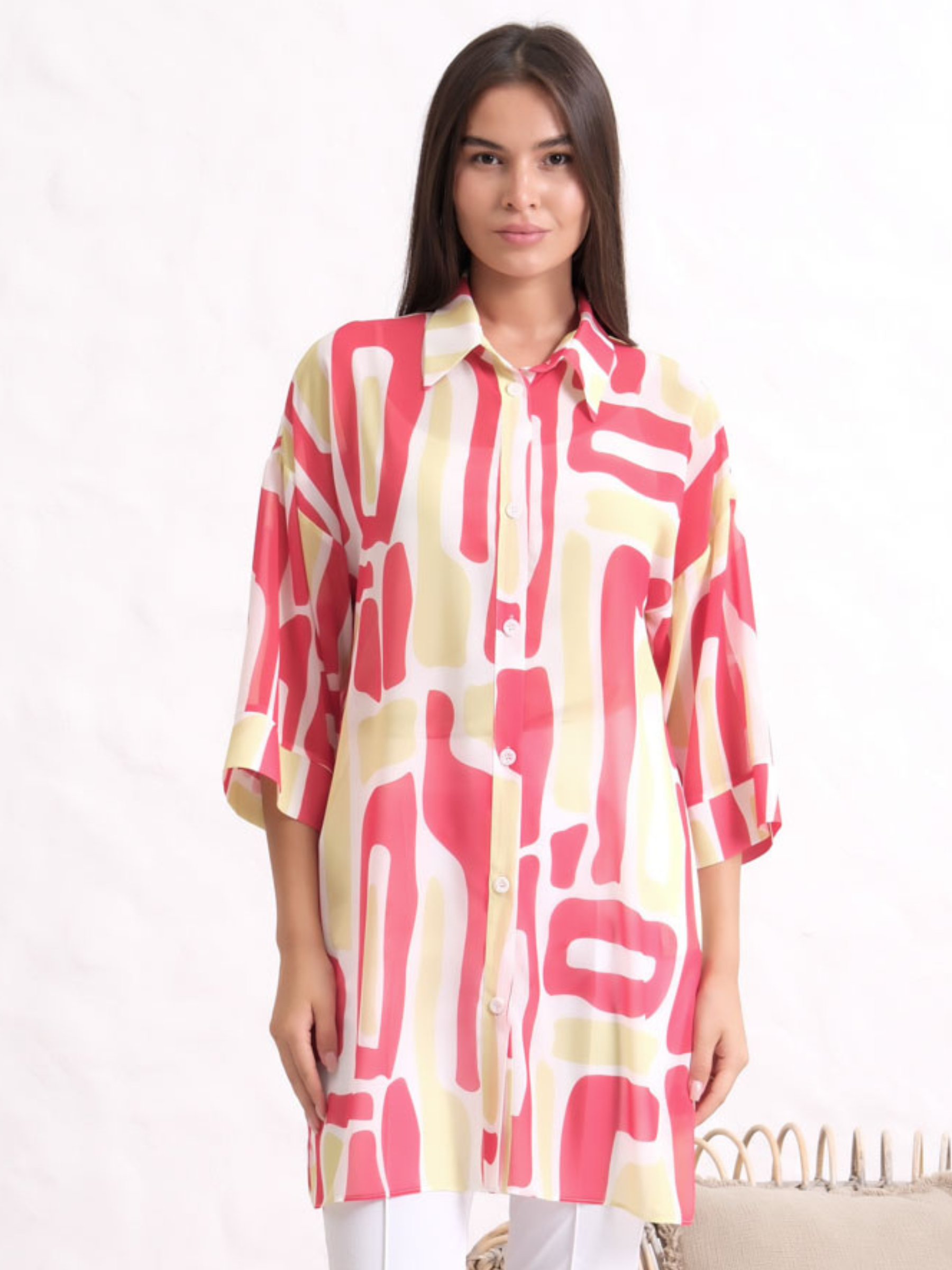 Inco 4372 Shirt with button front, collared neckline and relaxed silhouette.