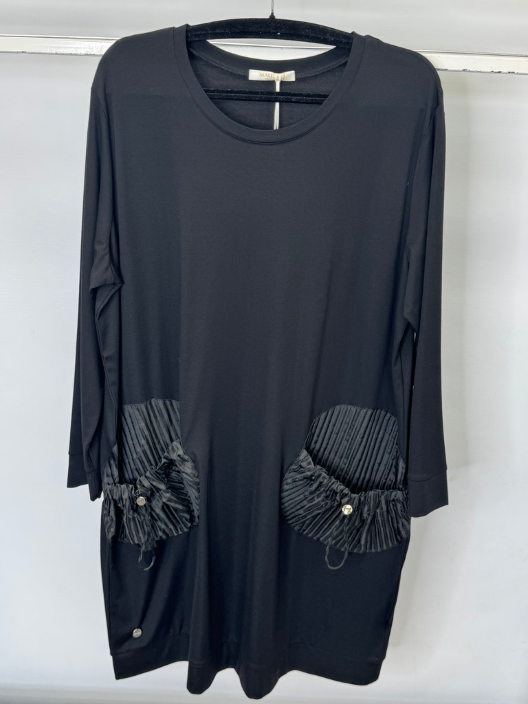 Malissa J WF2561 Black Pleated Dress – women’s black dress with pleated pockets, 3/4 sleeve smart casual dress for workwear, evening and everyday wear.