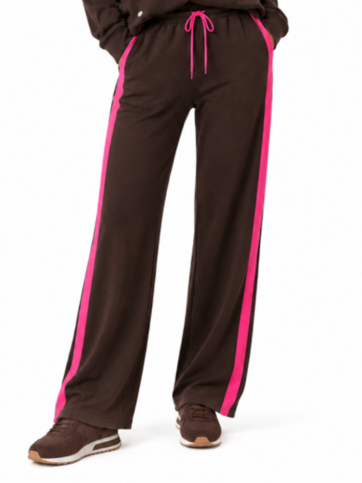 Malissa J WF2829 Wide Leg Soft Jersey Joggers with elasticated waistband, adjustable drawstring and wide leg silhouette in soft jersey fabric with side stripe detail.