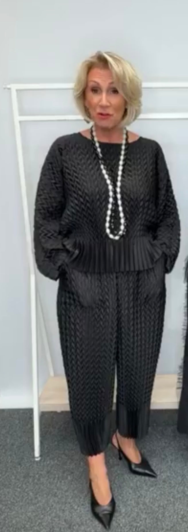 Malissa J WF2924 / WF2923 Herringbone Pleat Set with textured top, relaxed trousers and pleated details
