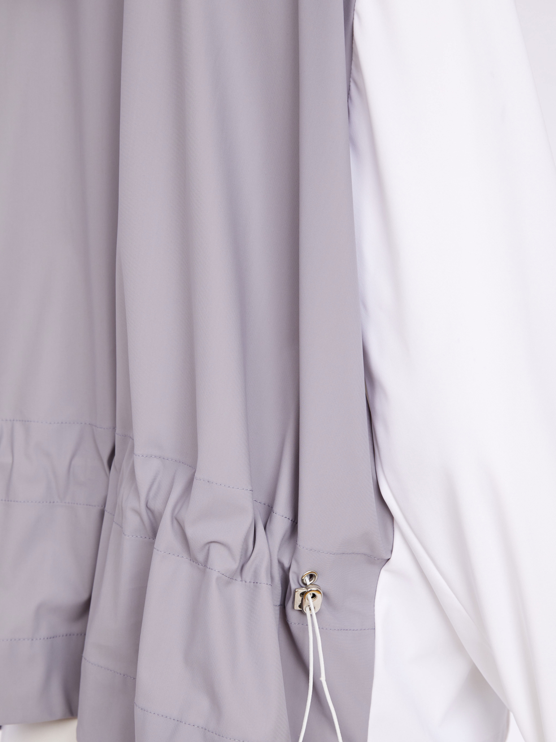 Naya NAS26 180 Hooded Jacket with relaxed fit and minimalist design.