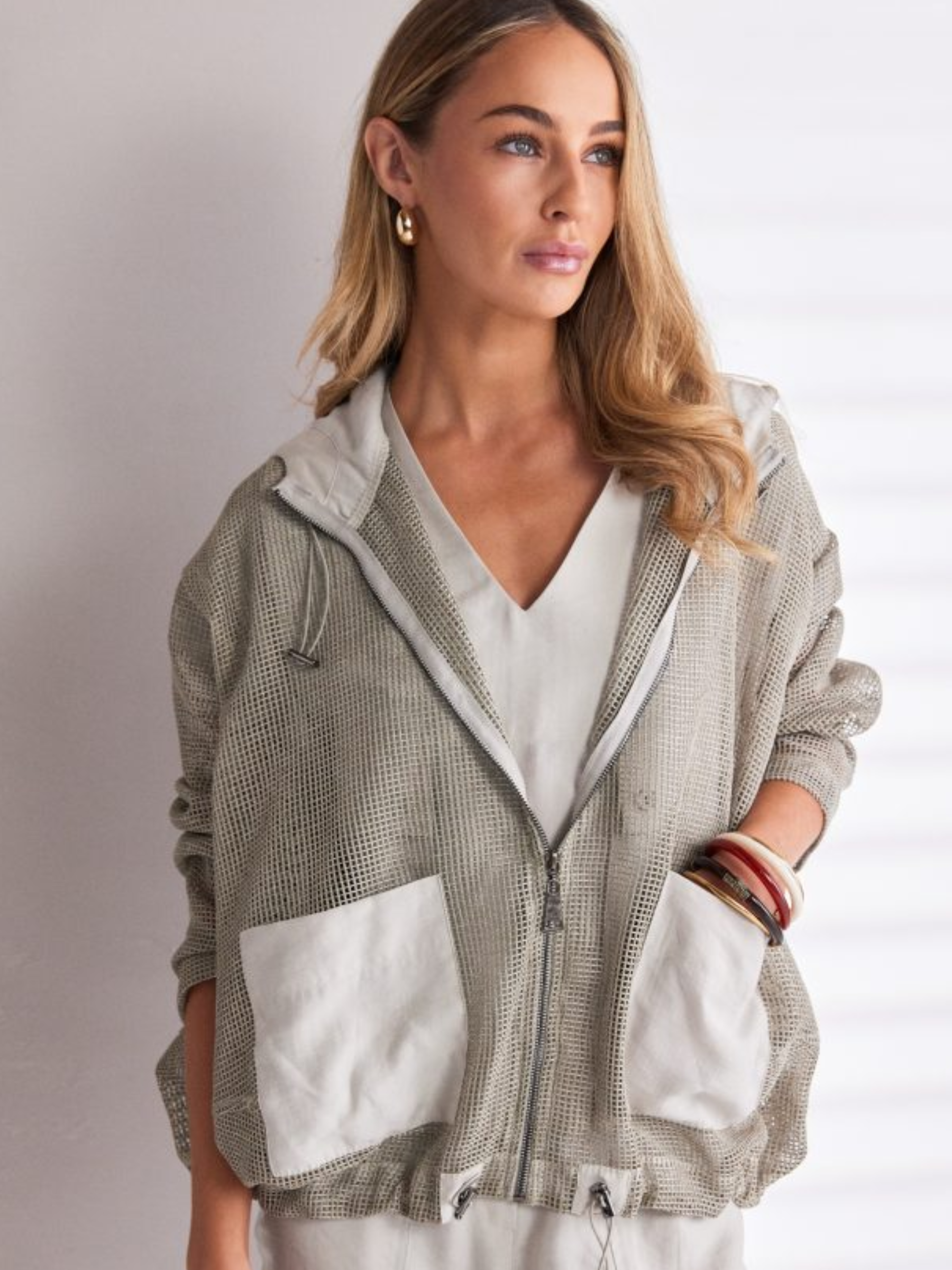 Naya NPA26 125 Mesh Hooded Top with zip front, hood, long sleeves and front pocket detail