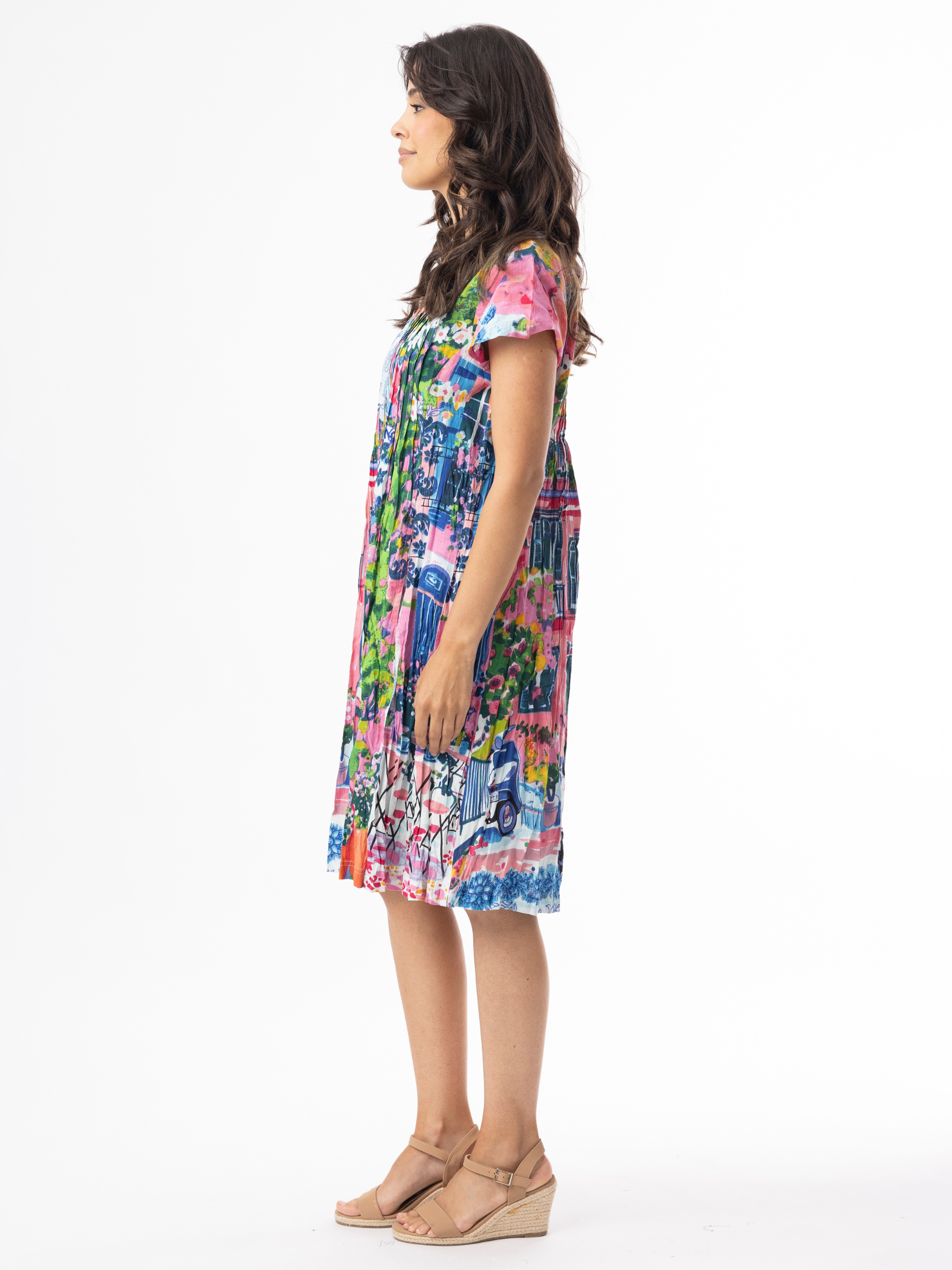 Orientique 20154S Easy Fit Dress multicolour printed knee-length dress with V-neckline and short sleeves.