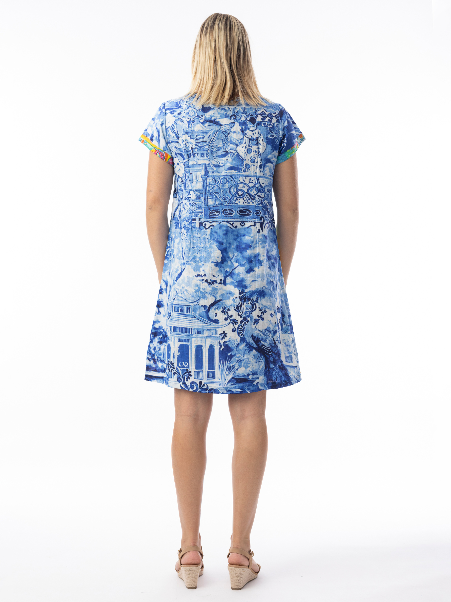 Orientique 40191 Okayama Patch Dress printed knee-length shift dress with round neckline and short sleeves.