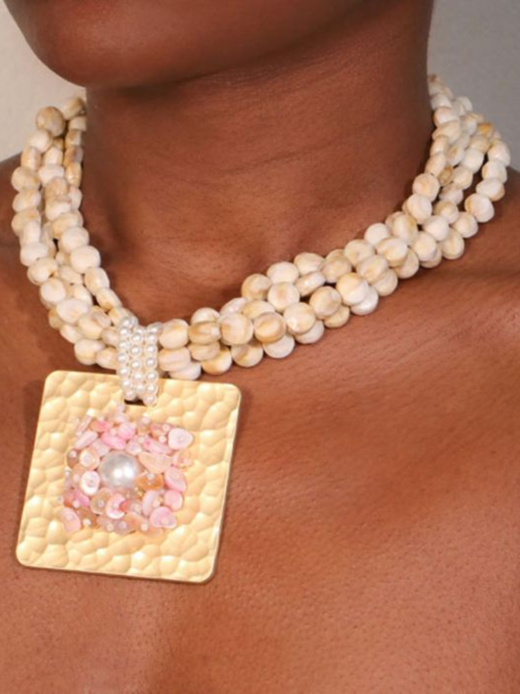 PCHA NEK567 Shell Beaded Choker with multi-row bead design, square pendant and secure fastening