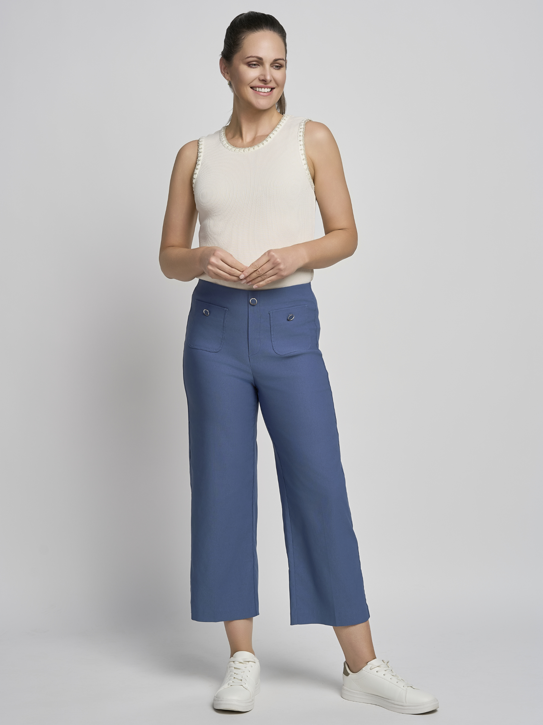 PINNS - 638C DENIM women’s wide leg culotte with button feature and cropped silhouette.