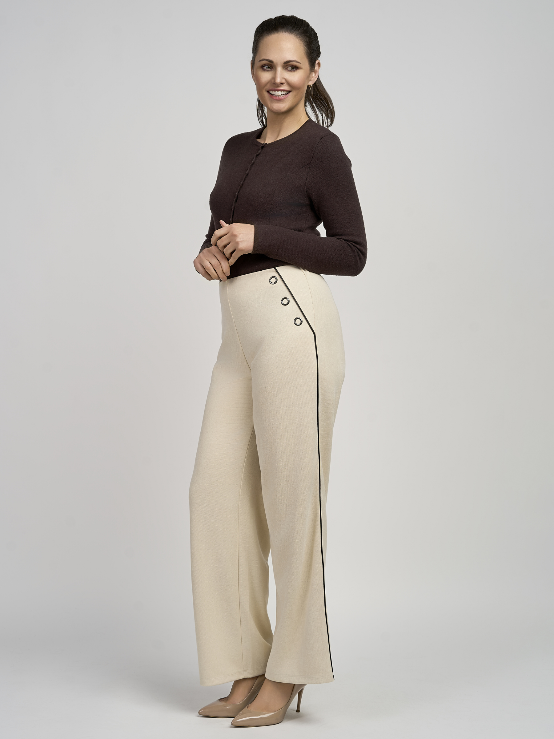 PINNS 778T super soft wide leg trousers with contrast piping detail, eyelet trim and a flattering wide leg fit.