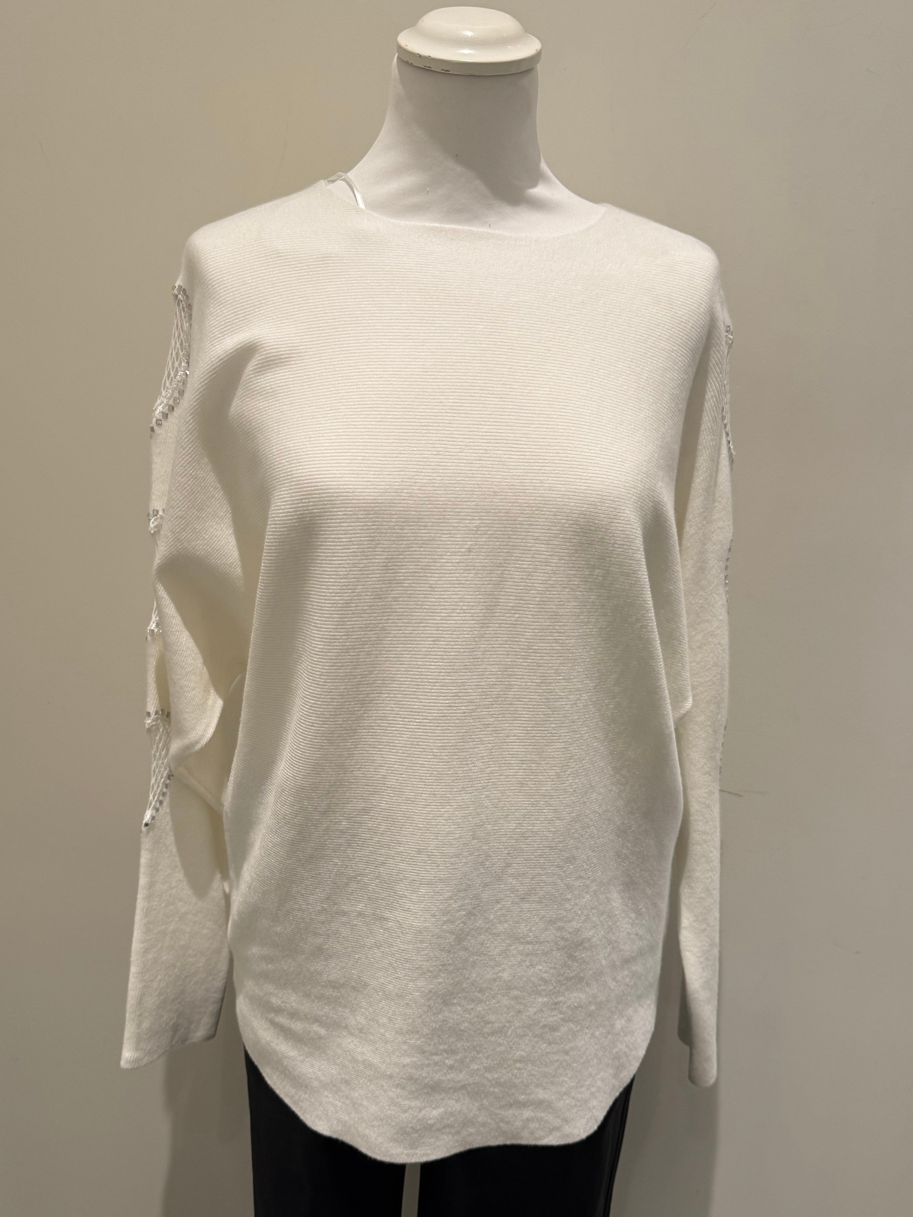 PARAMOUR - HEART SLVE JUMPER 8043