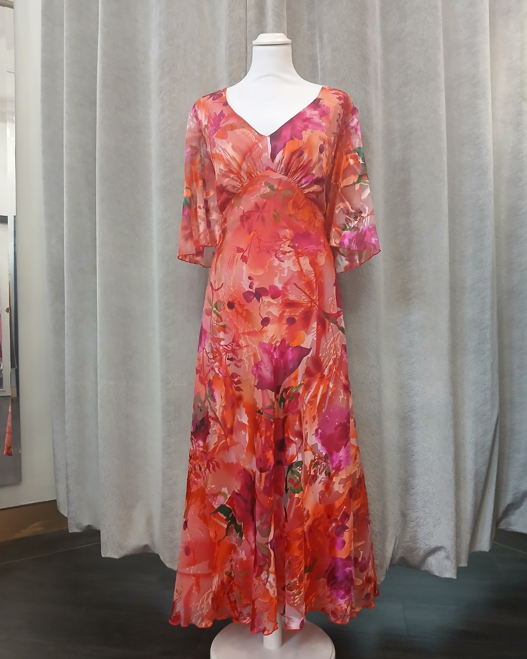 ‼️ 1 left ‼️ Allison Designs - Dress 6160 Red