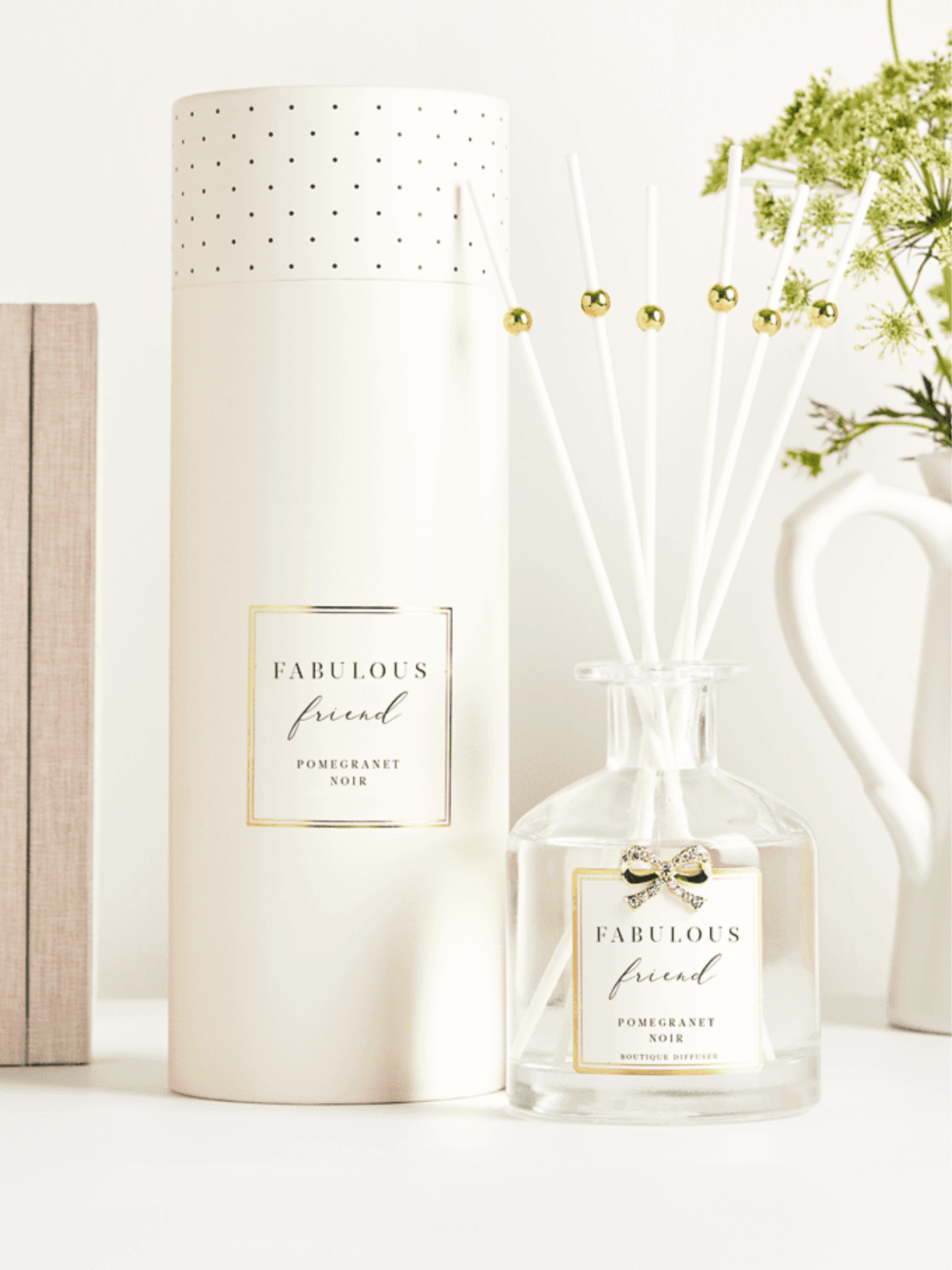 QB25 DIF2 Fabulous Friend Pomegranate Noir Diffuser with gold diamanté bow and elegant glass design