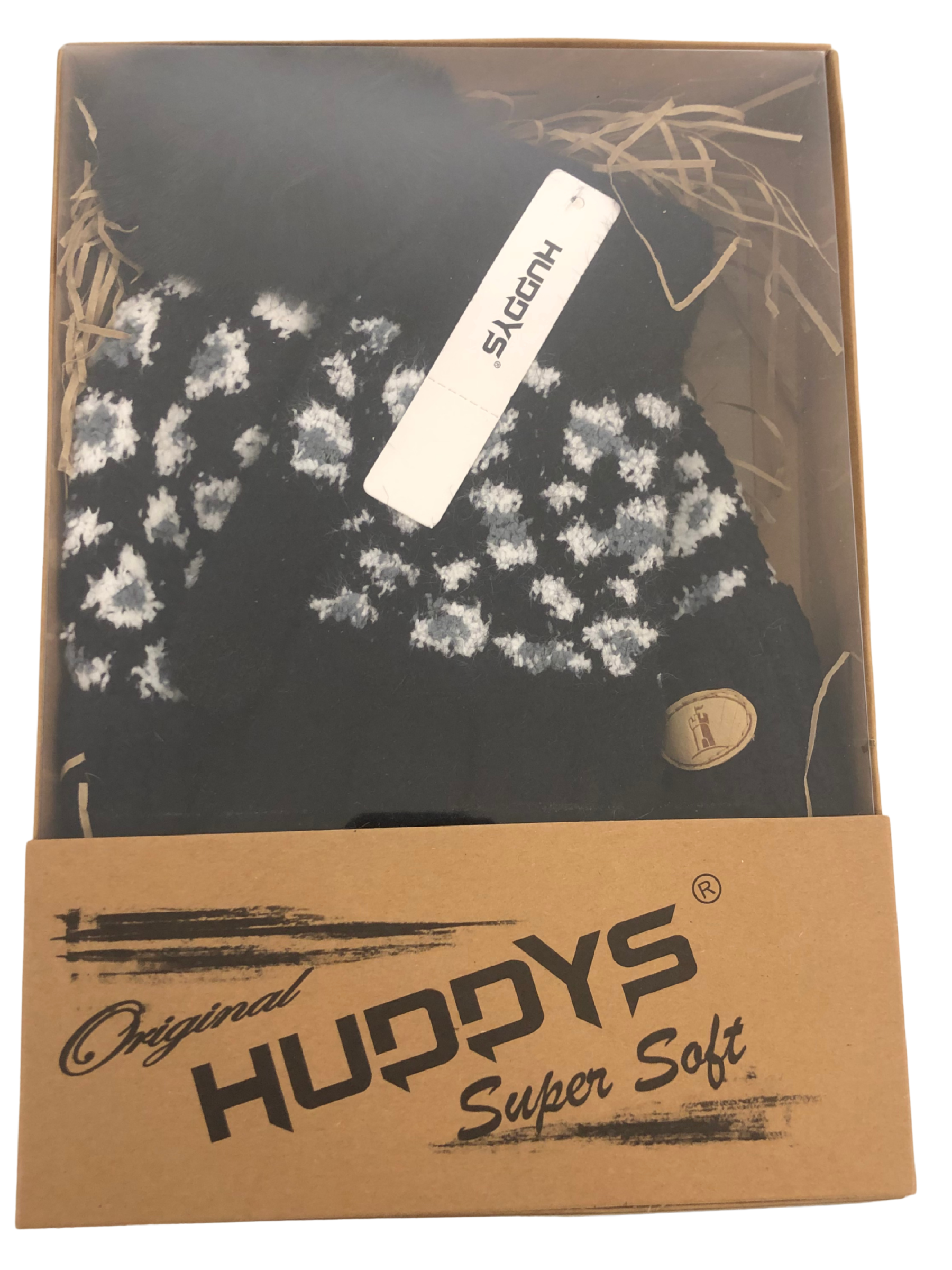 QBAW25 CW H00723 Black Leopard Hat & Gloves Set – boxed winter hat and glove set with a fluffy black pom-pom beanie and matching leopard-print gloves for chic, cosy styling.