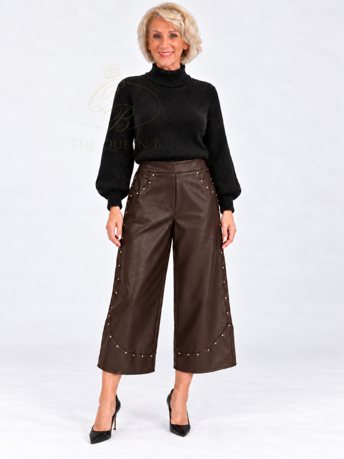 QBAW26 LX Stacey Studded Detailed Trousers with wide leg silhouette, cropped length and studded panel detailing.