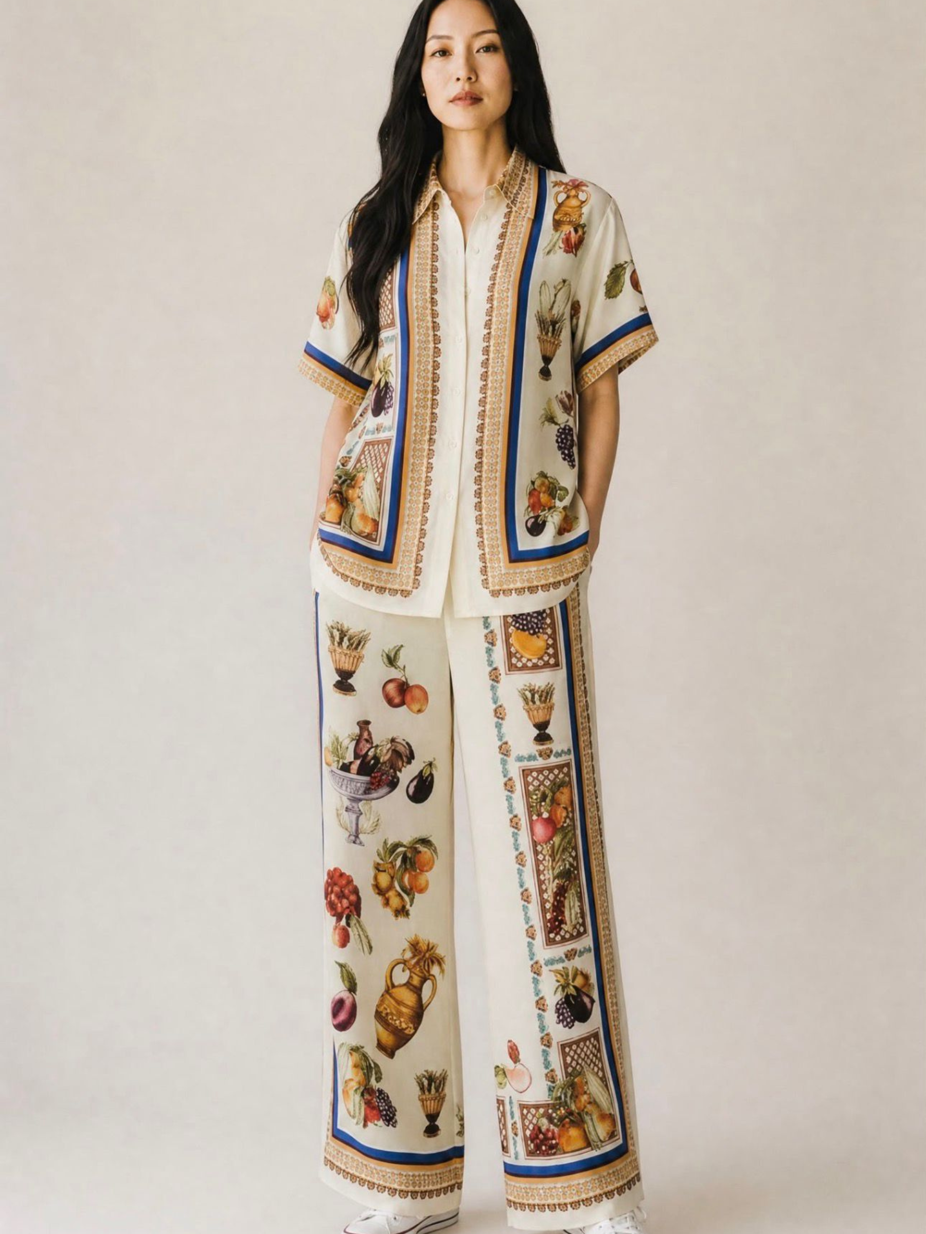 QBSS26 CW SKL022 2-Piece Set with collared shirt, wide leg trousers and illustrated border print