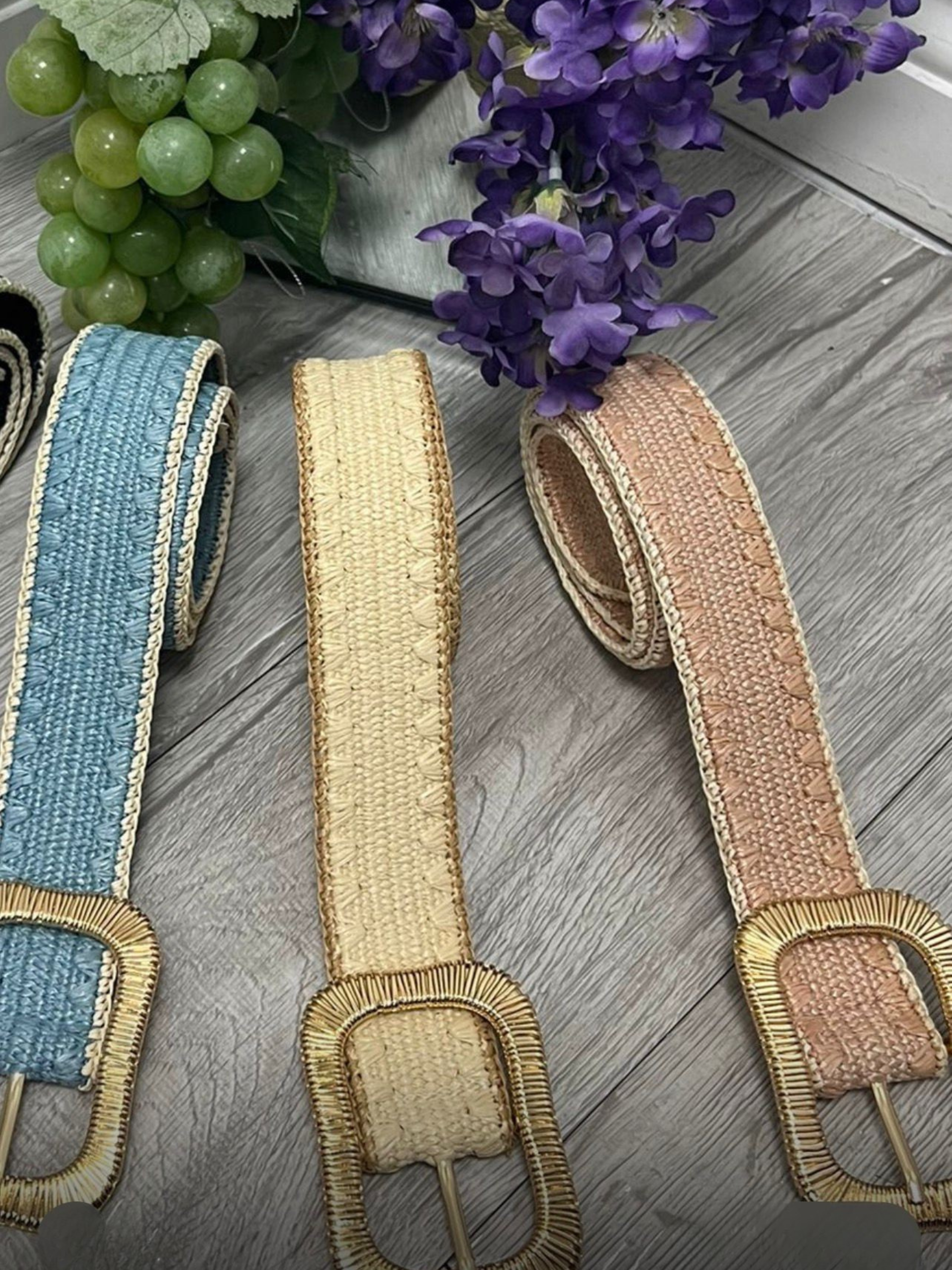 QBSS26 EV Lucy Woven Belt Women’s wide woven  belt with statement buckle in textured finish.