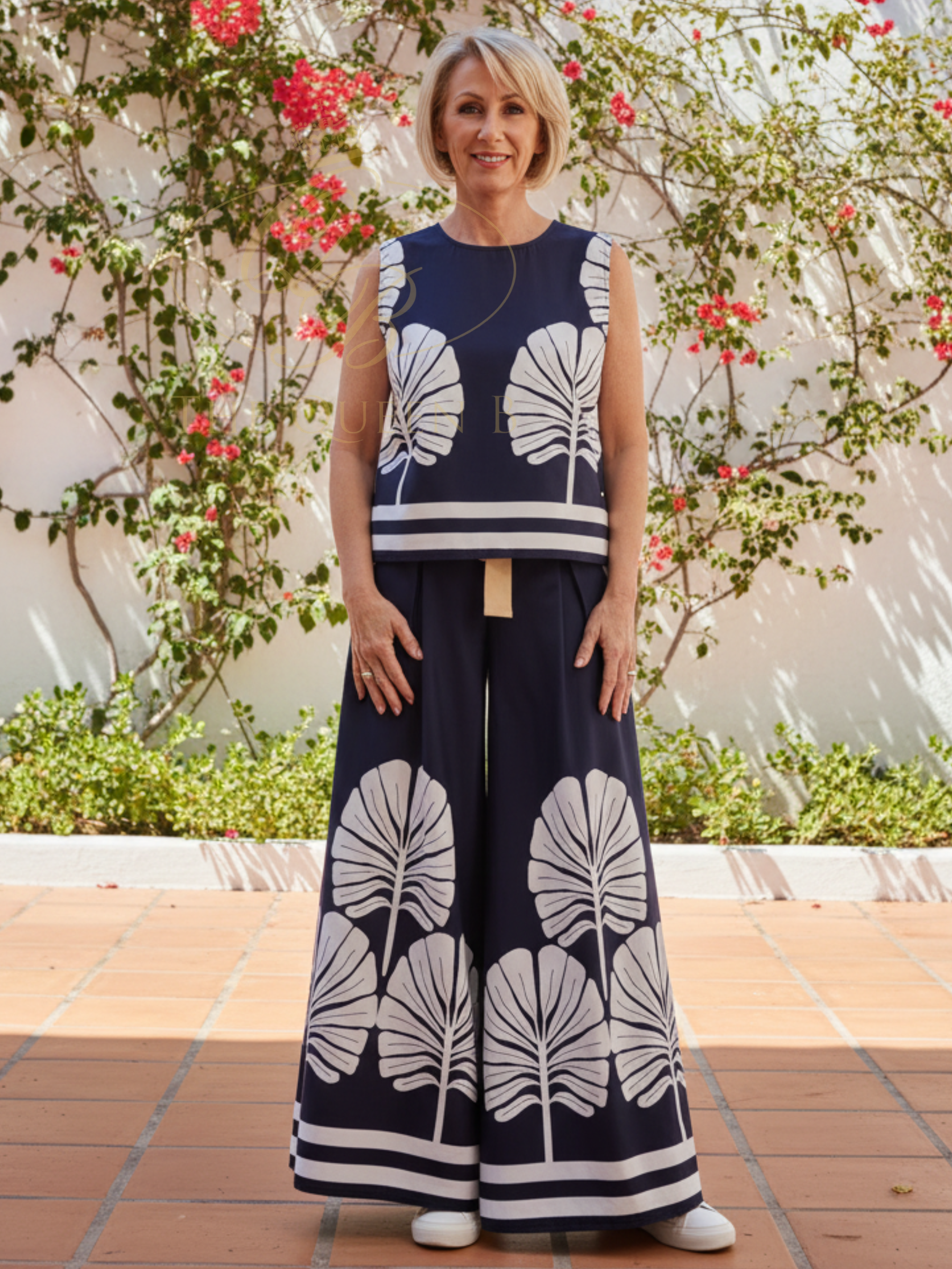 QBSS26 LX Olivia Leaf Print 2-piece set with sleeveless top, wide-leg trousers and elasticated waist.
