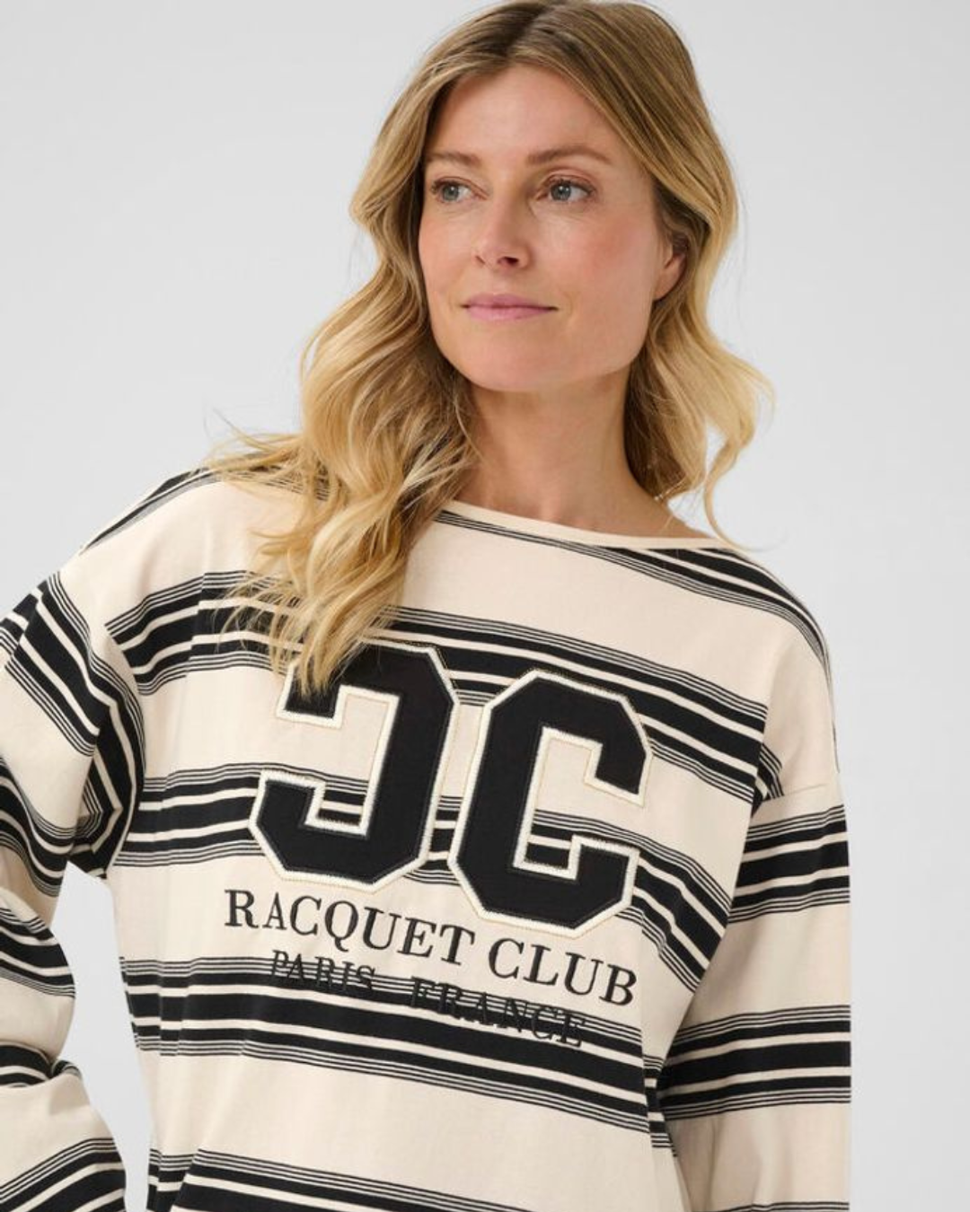 CREAM - CARMELL SWEATSHIRT