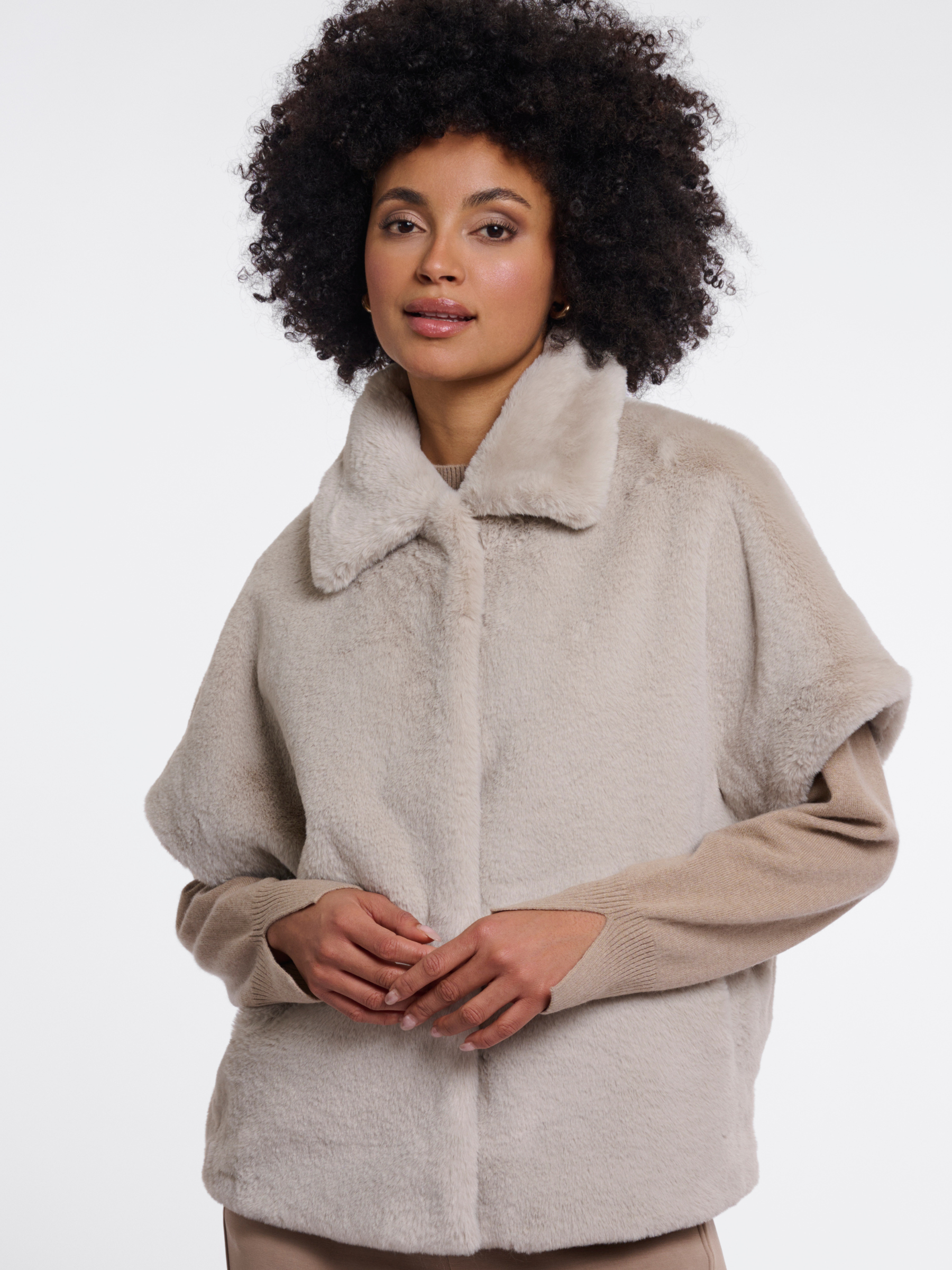 Rino & Pelle Bodil Waistcoat soft plush short sleeve waistcoat with relaxed fit and collar