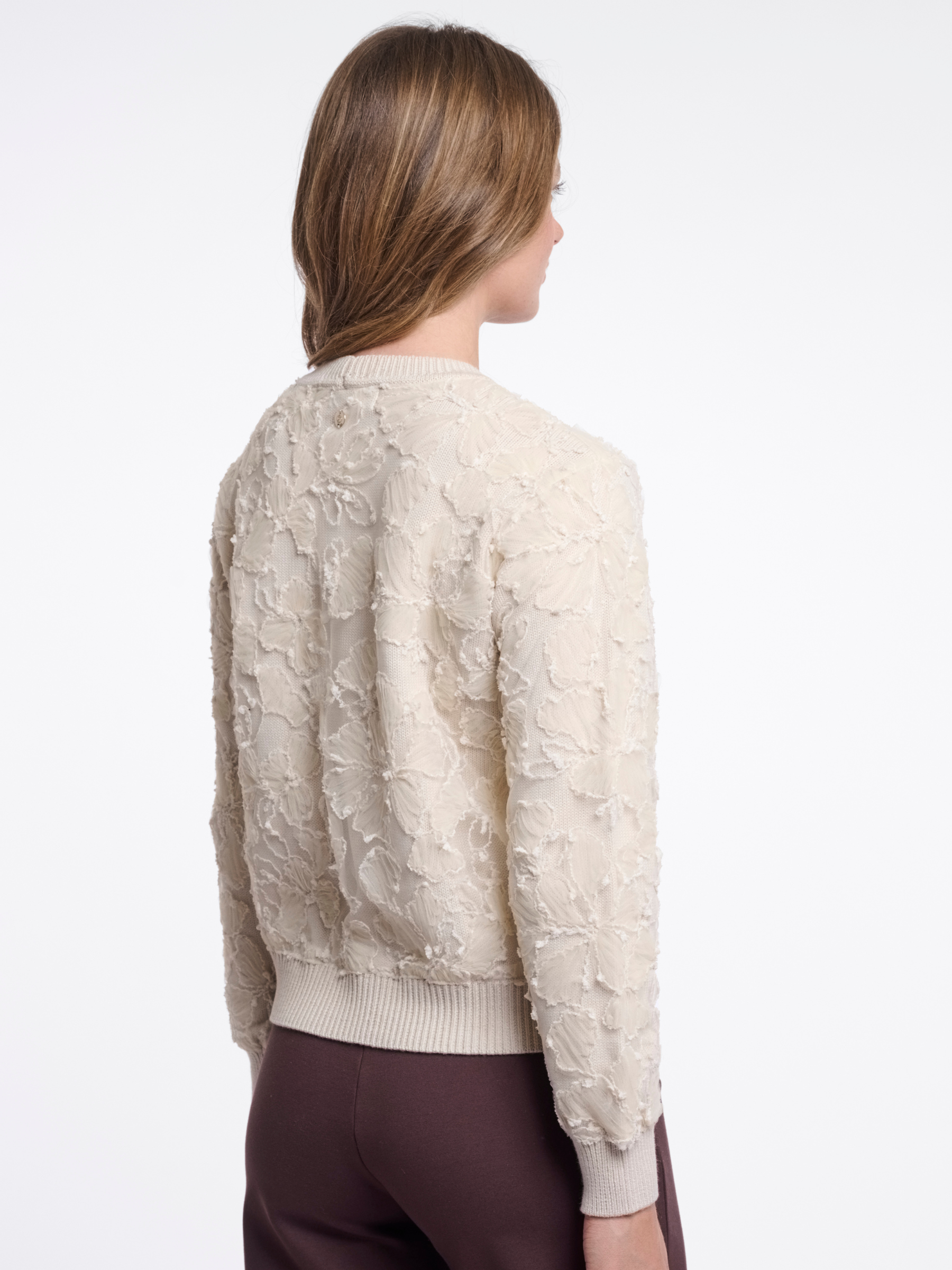 Rino & Pelle Ricca Pullover textured floral knit with crew neckline and long sleeves