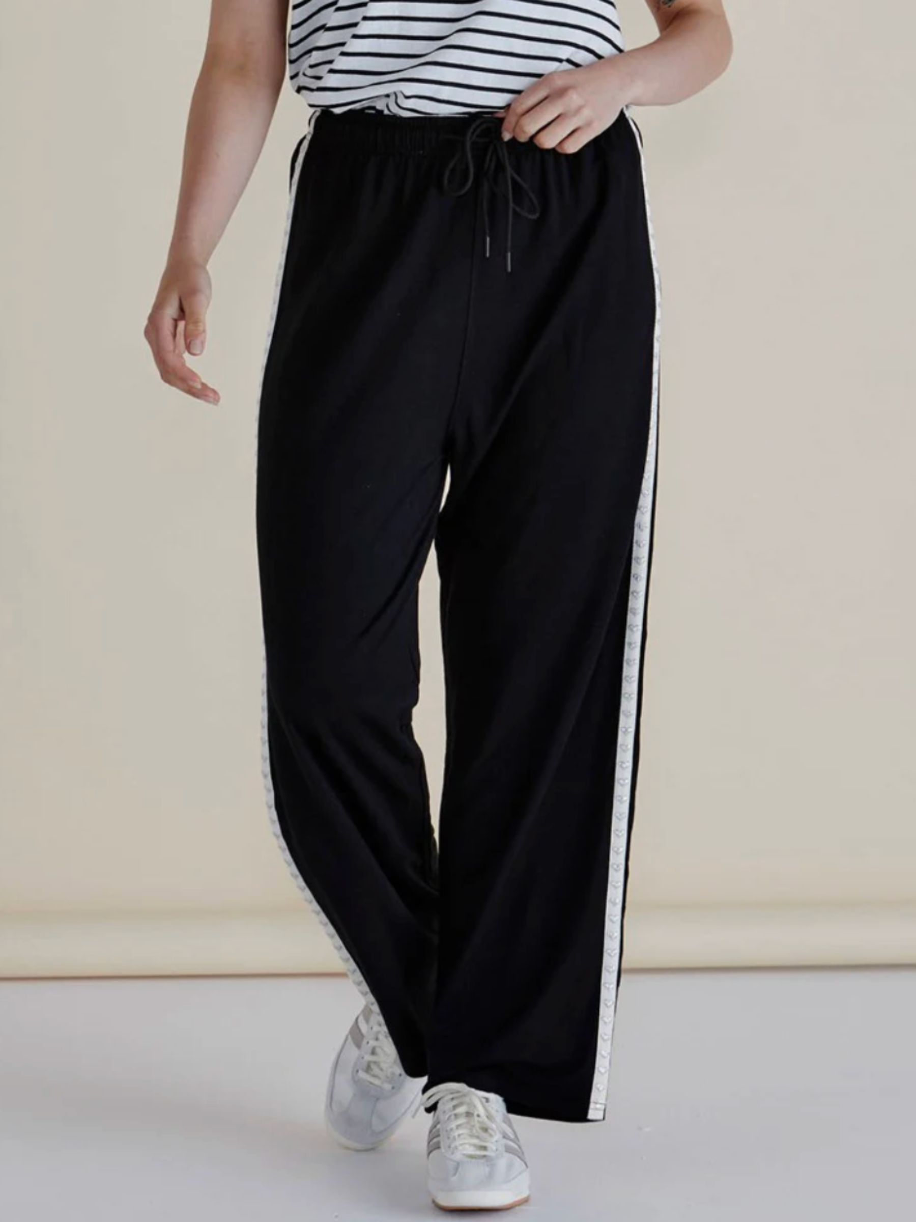 BETTY - EVELYN WIDE LEG JOGGER