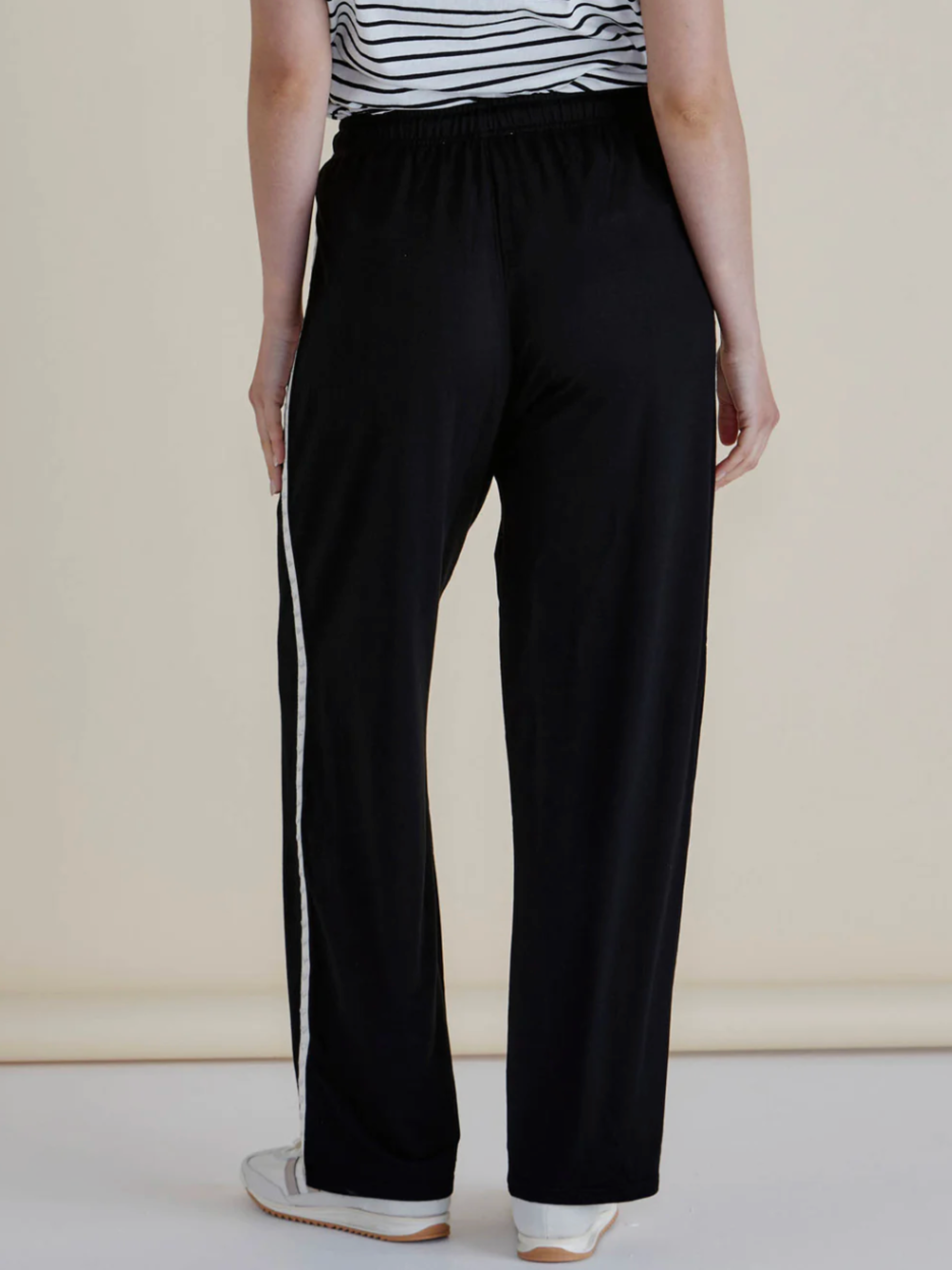 BETTY - EVELYN WIDE LEG JOGGER