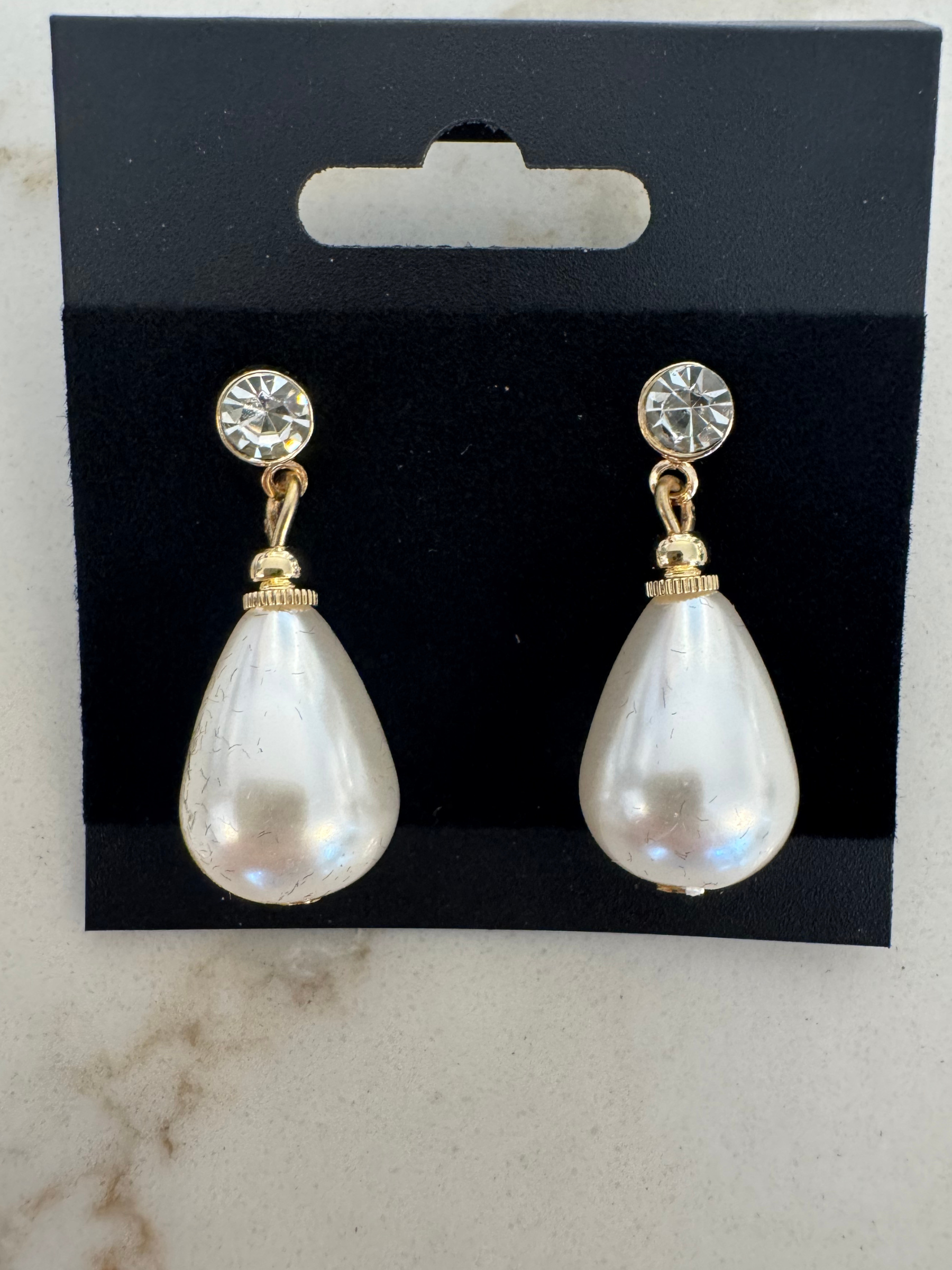 Nouvelle Pearl Earring