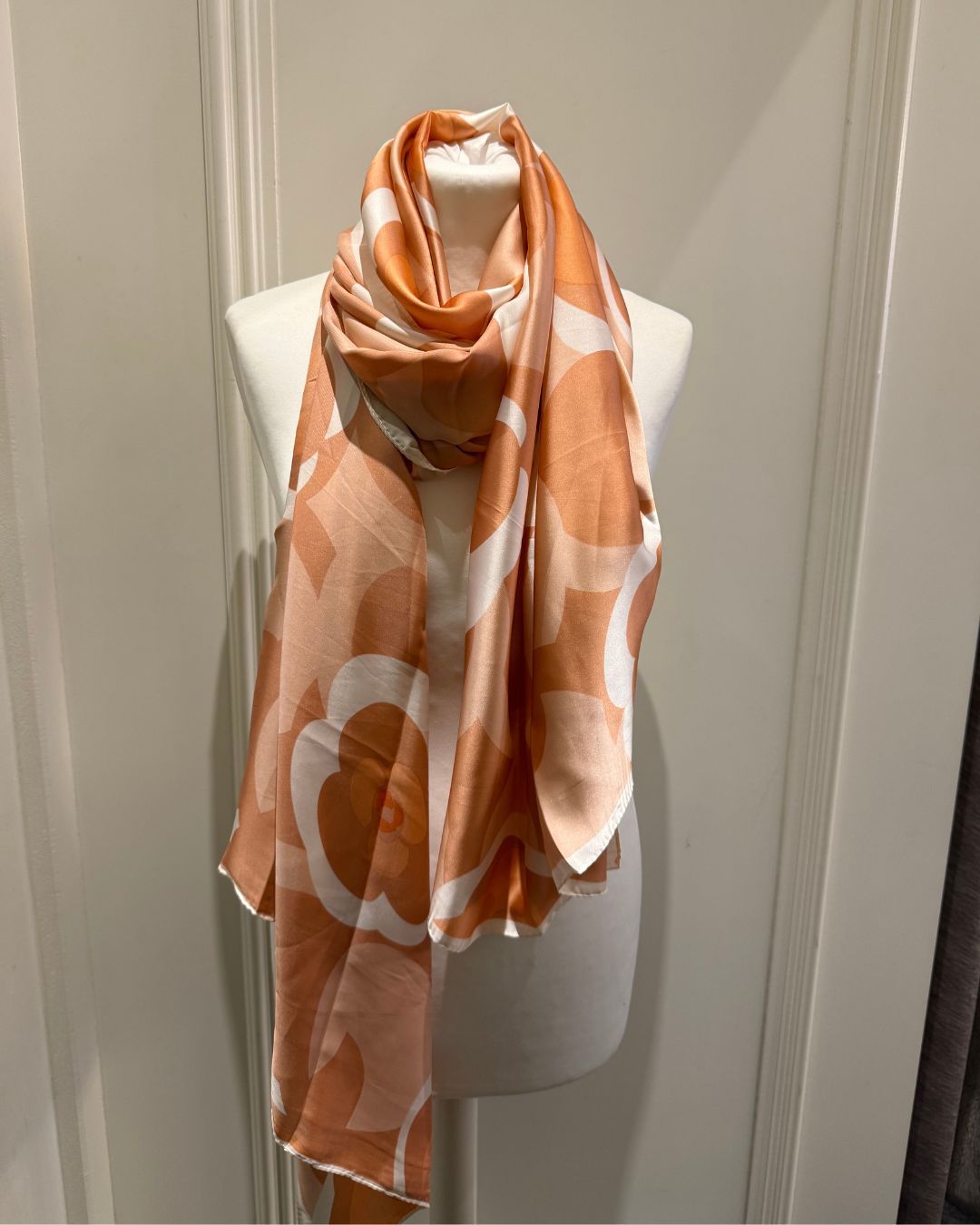 Malissa J - GC20552 Flower Print Scarf