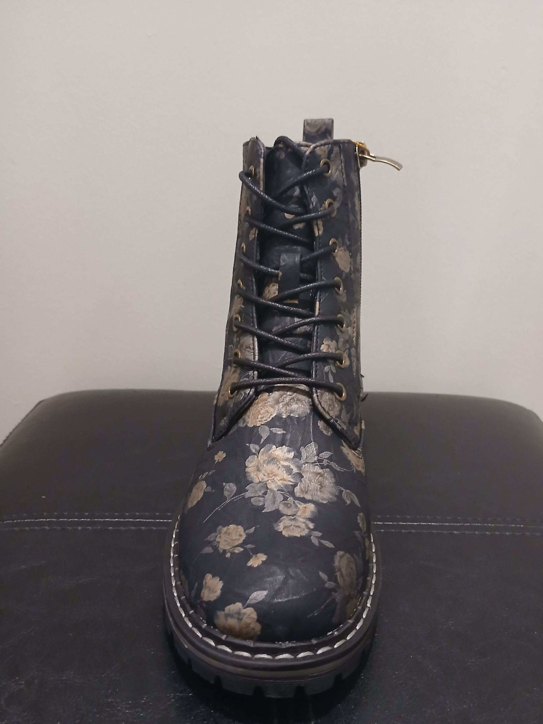 LUNAR - DAZZLE BLACK FLORAL BOOT